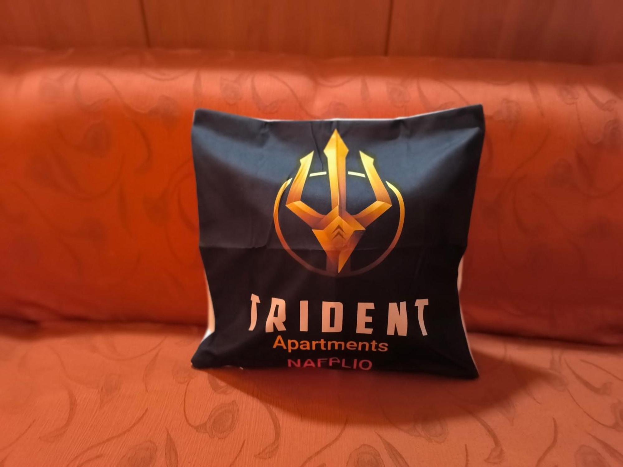 Trident Apartments นาฟปลิโอ ภายนอก รูปภาพ